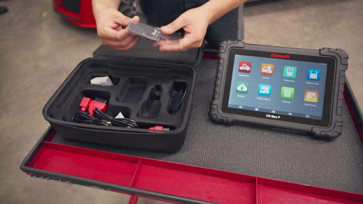 CR Max P scan tool kit, carrying case, cables and adapters